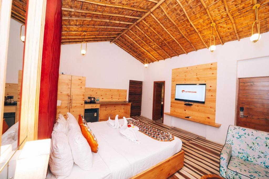 5 Senses Corbett Richness Luxuries Resort ! Destination Wedding & Corporate Events Rāmnagar Extérieur photo