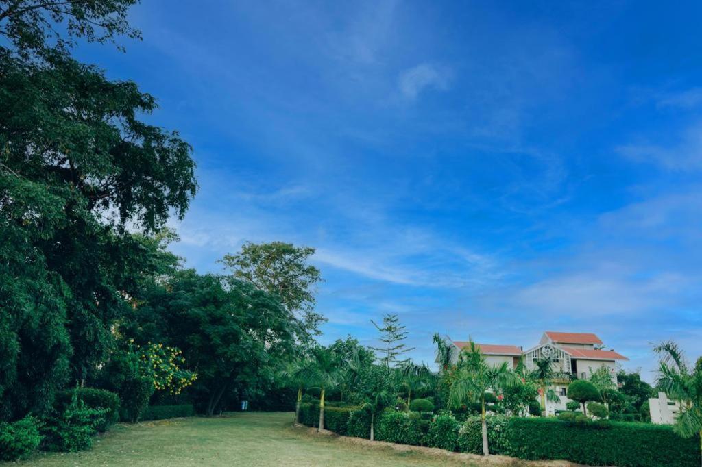 5 Senses Corbett Richness Luxuries Resort ! Destination Wedding & Corporate Events Rāmnagar Extérieur photo